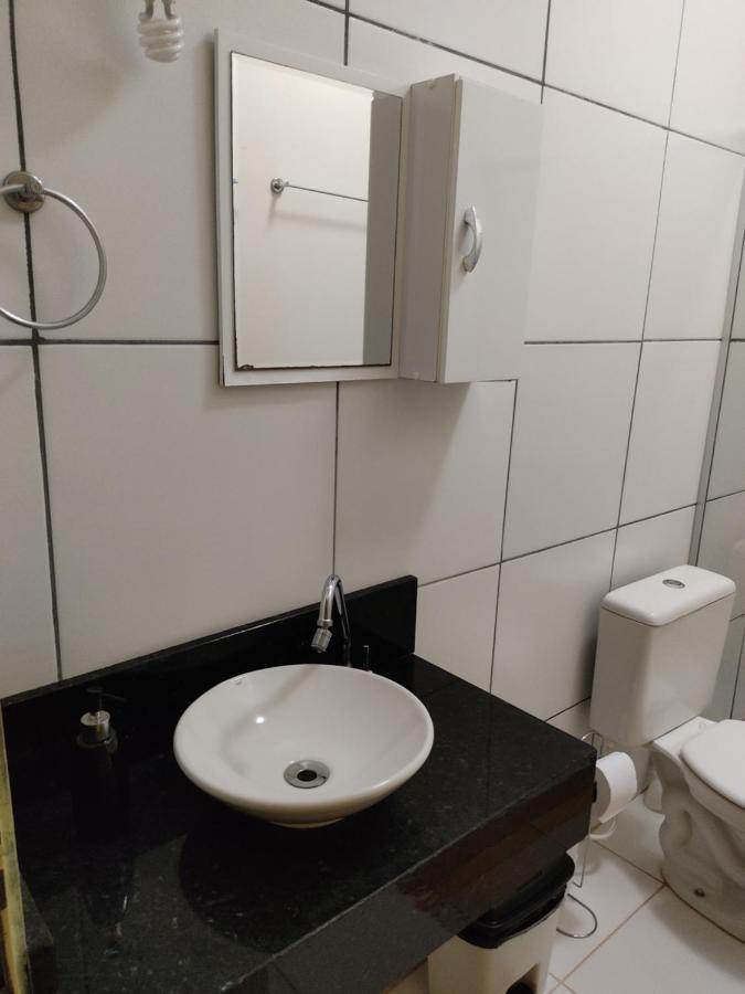 Вилла Barros Hospedagem Алту-Параизу-ди-Гояс Экстерьер фото
